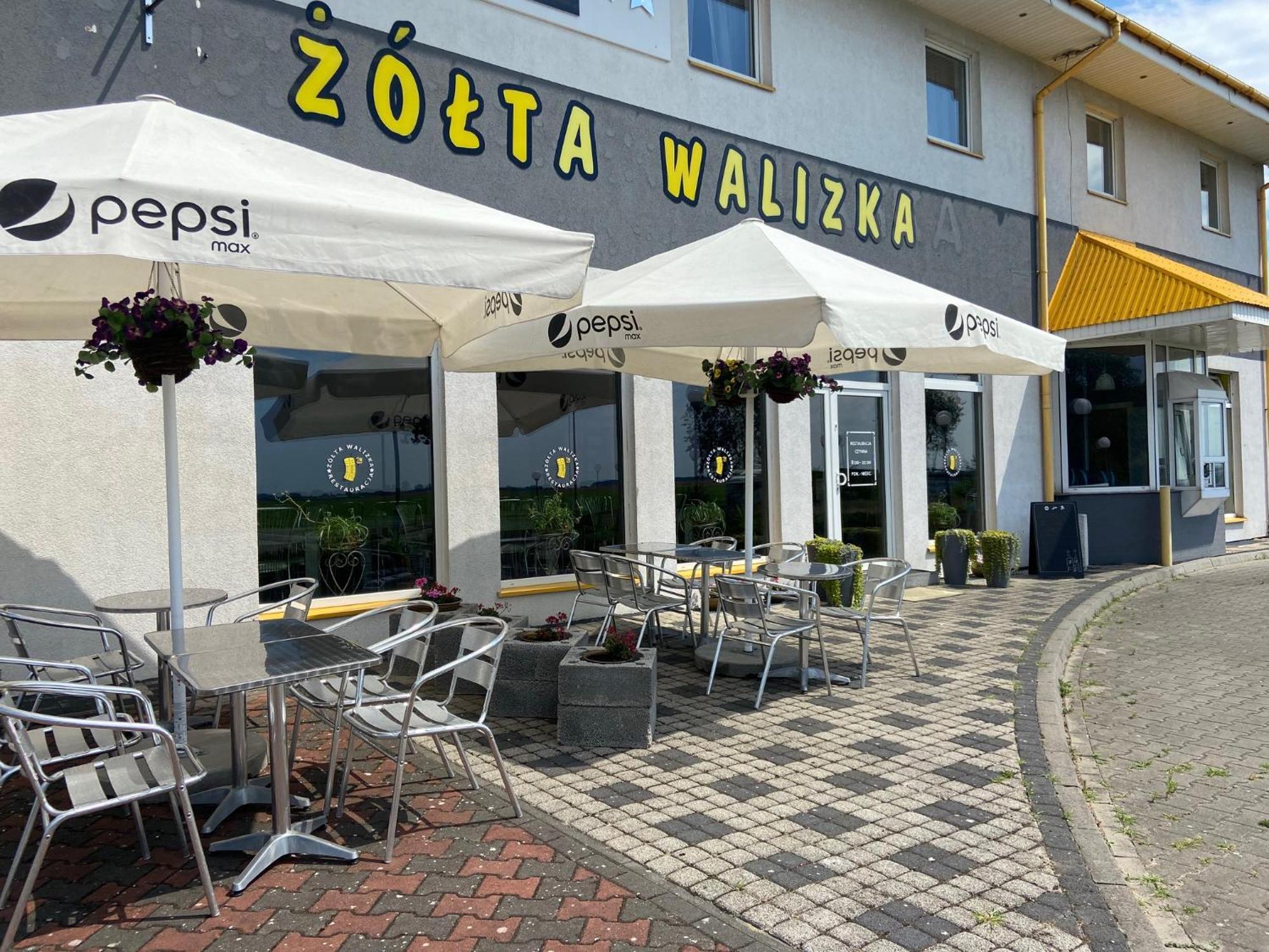 Zolta Walizka Gosciniec Hotel Podrzewie Bagian luar foto